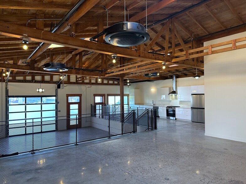 More Photos Of 1801-1821 E Main St, Ventura Unknown For Lease