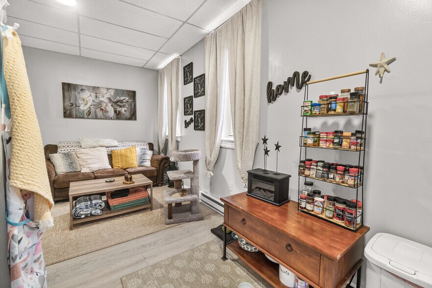 More Photos Of 136 Broadway, Hagerstown Apartments For Sale