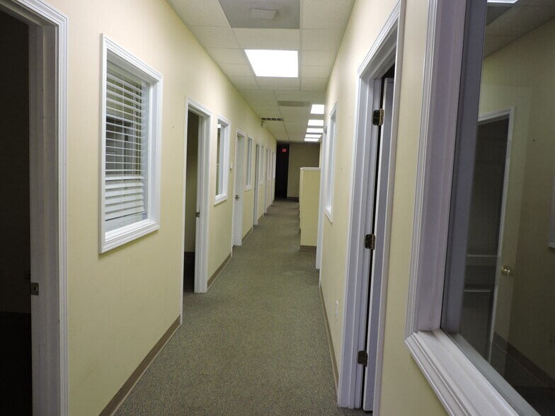 More Photos Of 1827 N Columbia St, Milledgeville Storefront For Lease