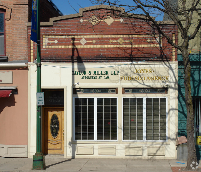 Primary Photo Of 133 S Peterboro St, Canastota Storefront Retail Office For Lease