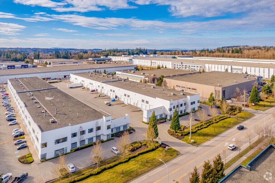 More Photos Of 19130 24 Av, Surrey Warehouse For Lease