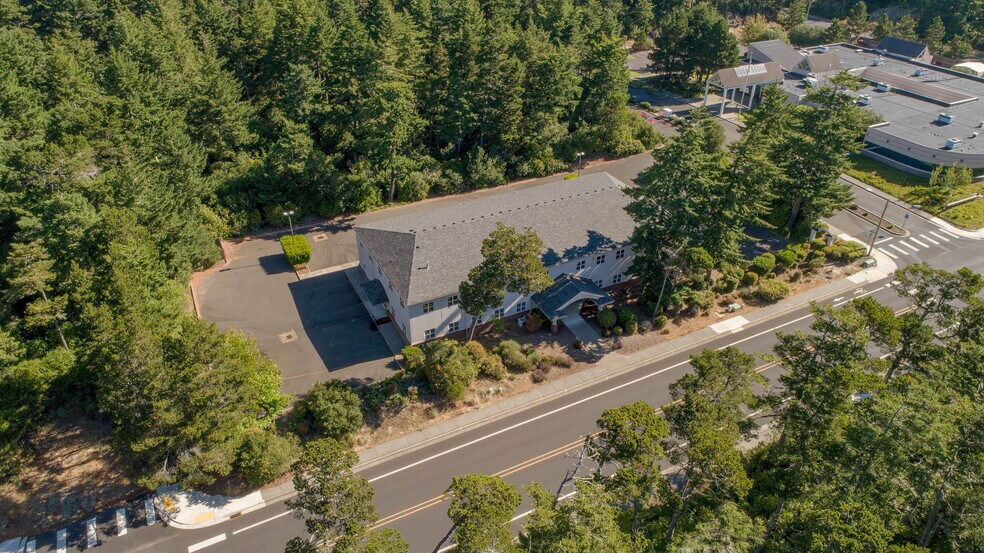 More Photos Of 705 9th St, Florence Medical For Lease