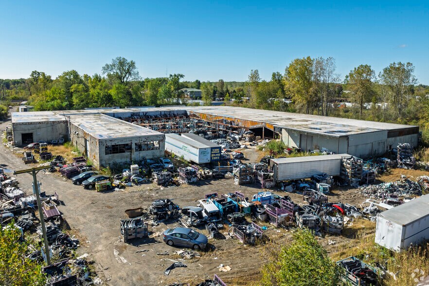 More Photos Of 44052 Yost Rd, Canton Township Manufacturing For Sale