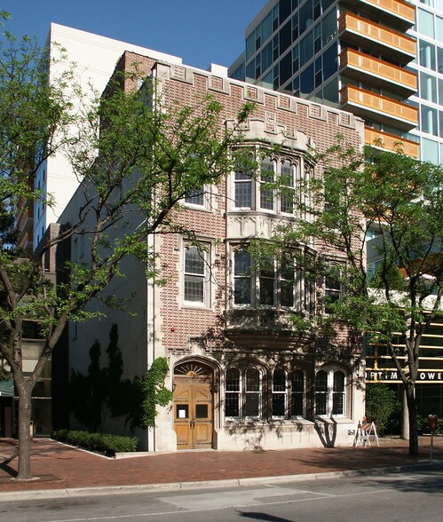 More Photos Of 1578 Sherman Ave, Evanston Office For Lease