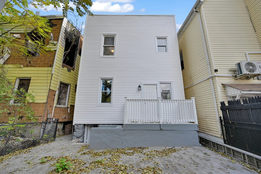 More Photos Of 148 S 13th Ave, Mount Vernon Apartments For Sale