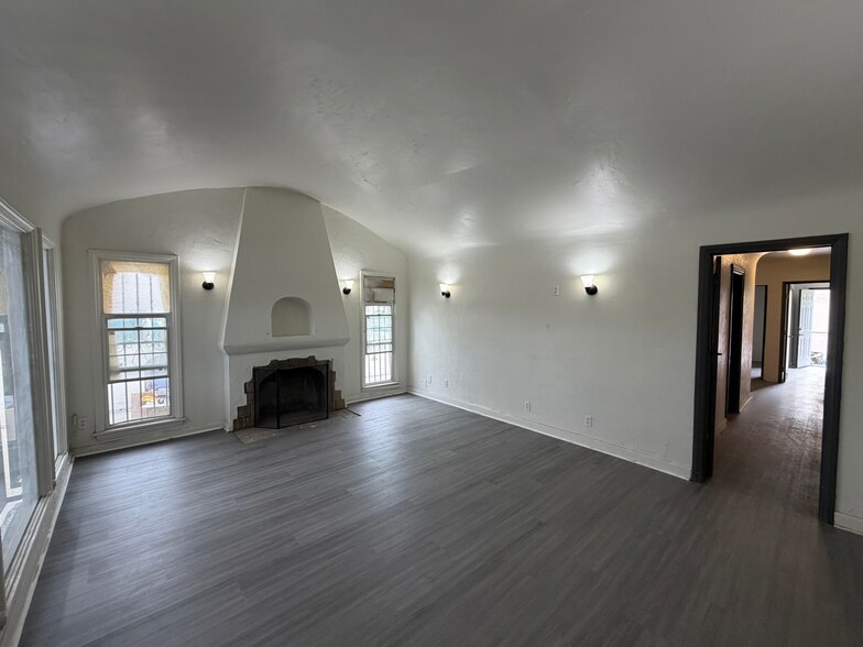 More Photos Of 4256 Whiteside St, Los Angeles Land For Lease