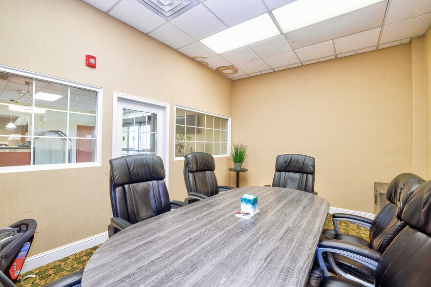 More Photos Of 14378 US 34, Fort Morgan Hotel For Sale