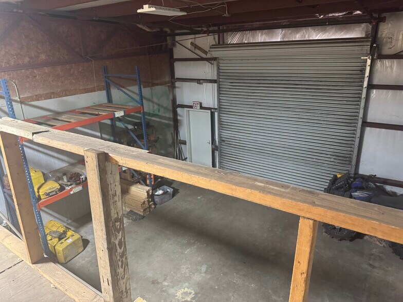 More Photos Of 205 Edgar St, Atlantic Beach Warehouse For Lease