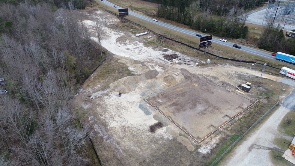 More Photos Of 195 Commercial Dr, Rincon Industrial For Lease