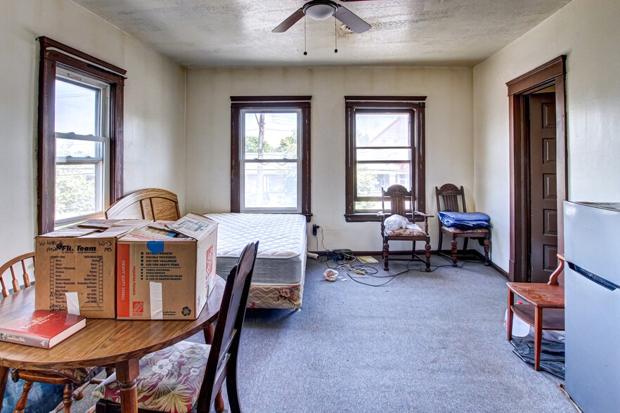 More Photos Of 6602 Harvard Ave, Cleveland General Retail For Sale