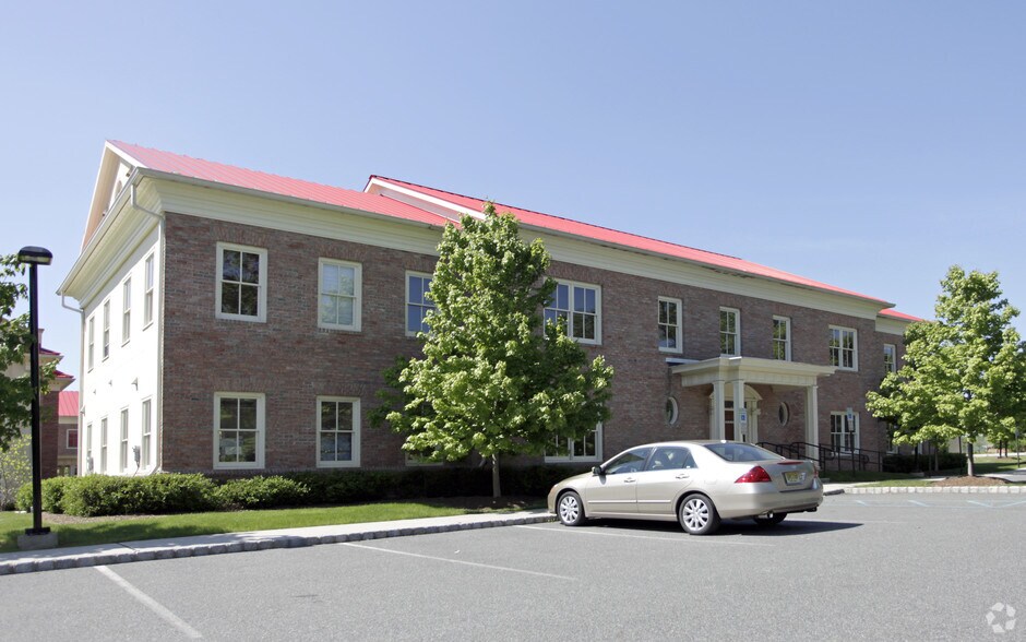 Primary Photo Of 1225 State Route 31, Lebanon Medical For Sale