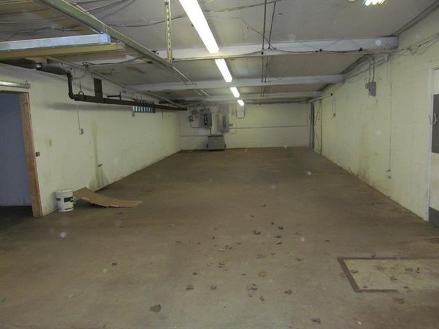 More Photos Of 50 Woodstock Rd, White River Junction Auto Repair For Sale