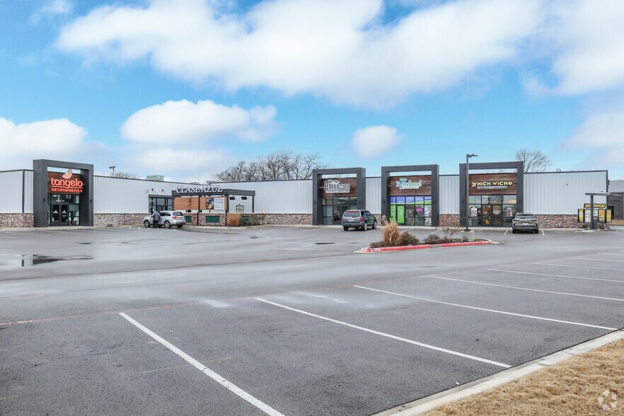 Primary Photo Of 802 W Main St, Jenks General Retail For Lease