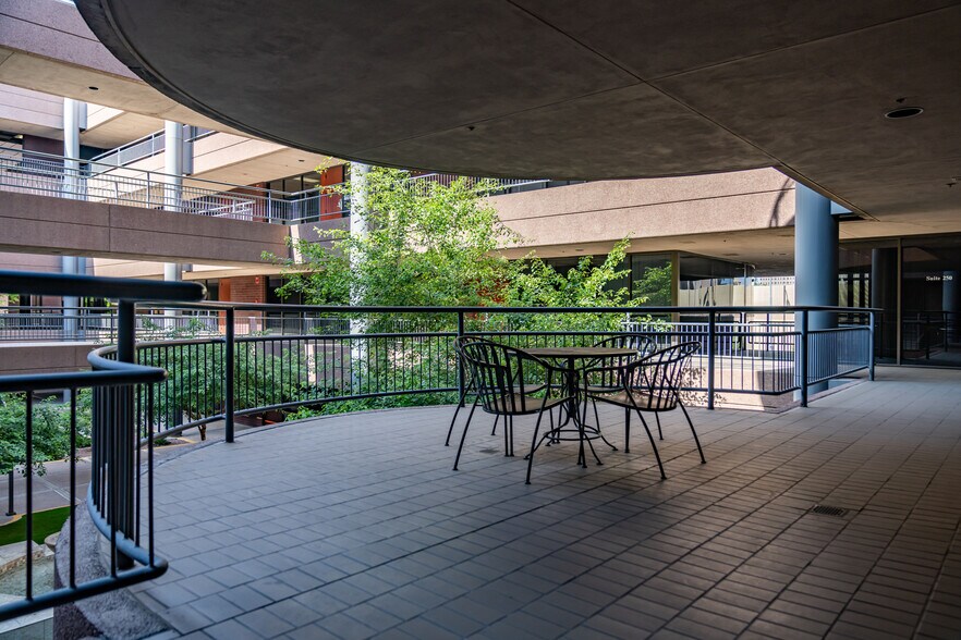 More Photos Of 4001 N 3rd St, Phoenix Office For Sale