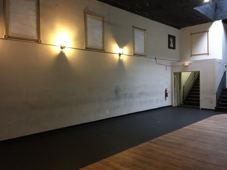 More Photos Of 840 Ralph David Abernathy Blvd SW, Atlanta Storefront For Lease