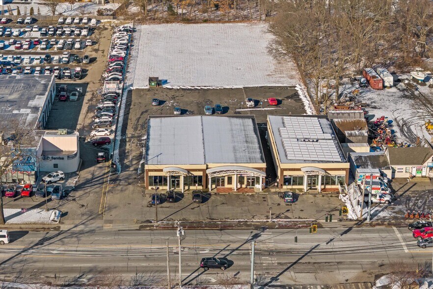 More Photos Of 1787-1797 Middle Country Rd, Centereach Storefront For Lease