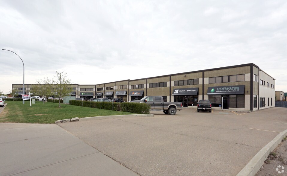 Primary Photo Of 20 Circle Dr, St. Albert Light Distribution For Sale