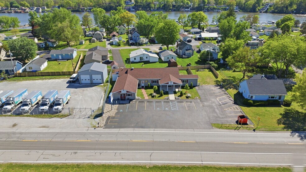 More Photos Of 12150 N US Highway 421, Monticello General Retail For Sale