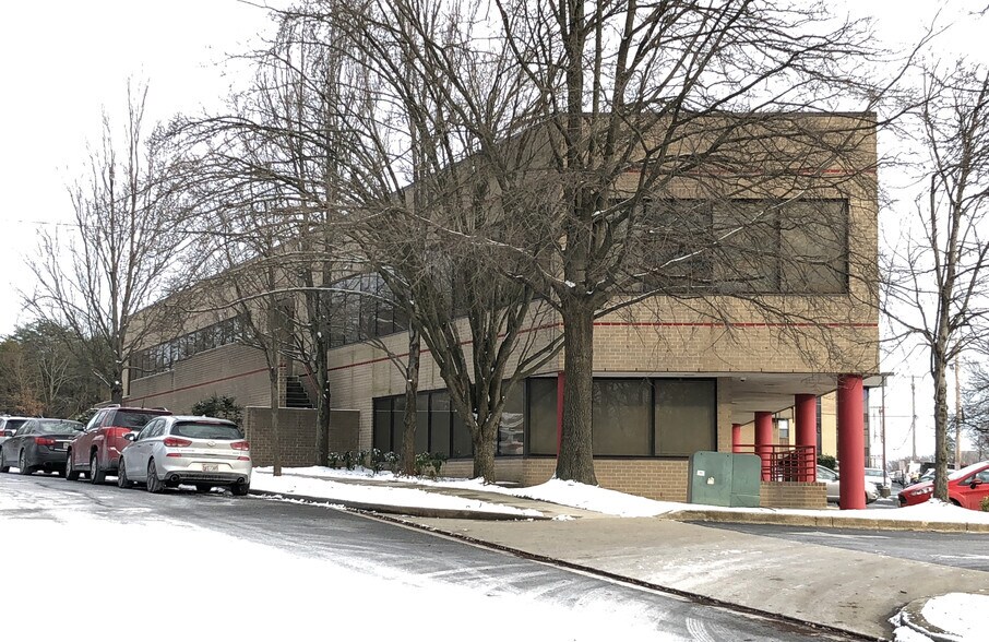 More Photos Of 9410 Annapolis Rd, Lanham Medical For Lease