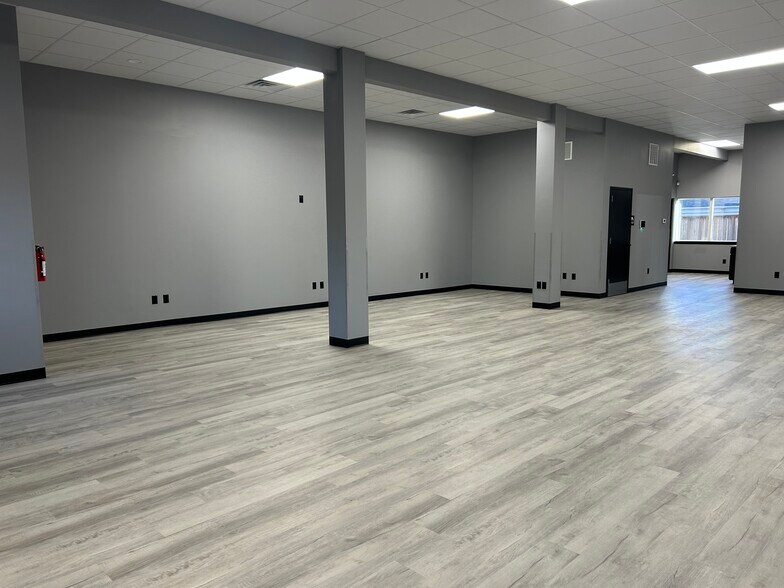 More Photos Of 3903 98th St, Lubbock Medical For Lease