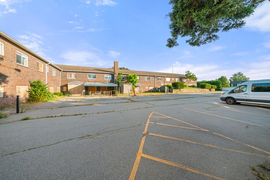 More Photos Of 1123 Rockdale Ave, New Bedford Rehabilitation Center For Sale
