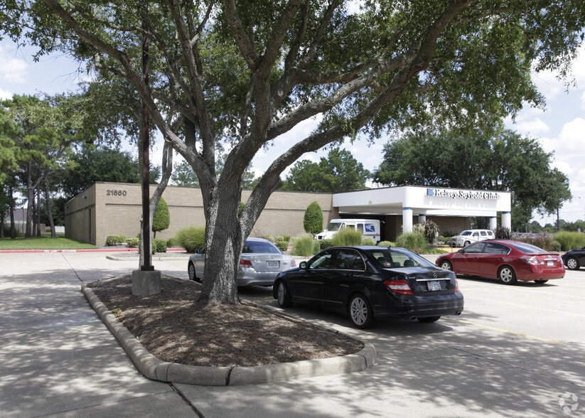 More Photos Of 21660 Kingsland Blvd, Katy Hospital For Lease