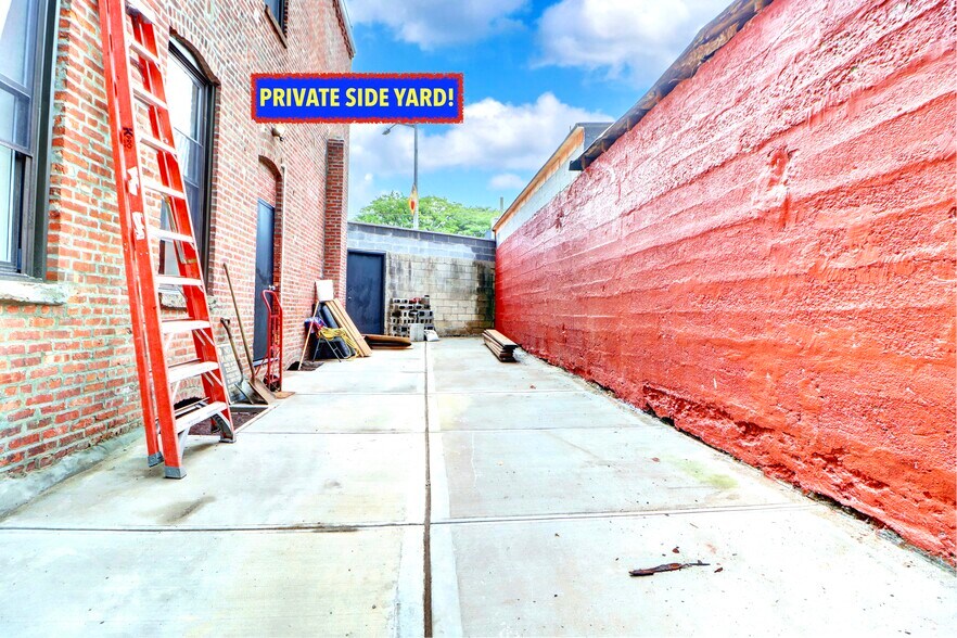 More Photos Of 7416 Cypress Hills St, Glendale Manufacturing For Sale