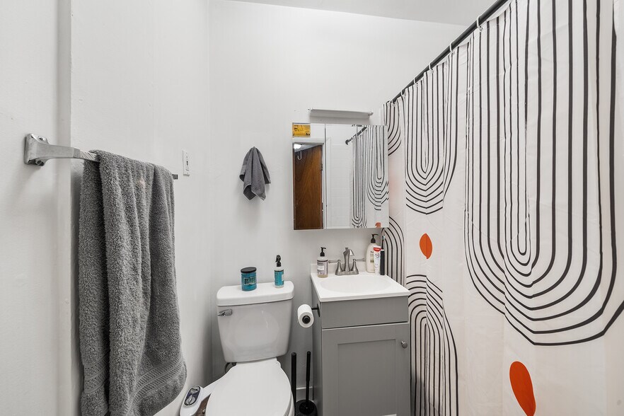 More Photos Of 1010 Winton St, Philadelphia Apartments For Sale