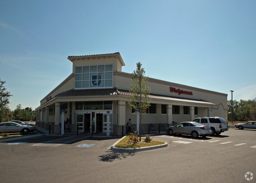 More Photos Of 3550 Fruitville Rd, Sarasota Drugstore For Lease