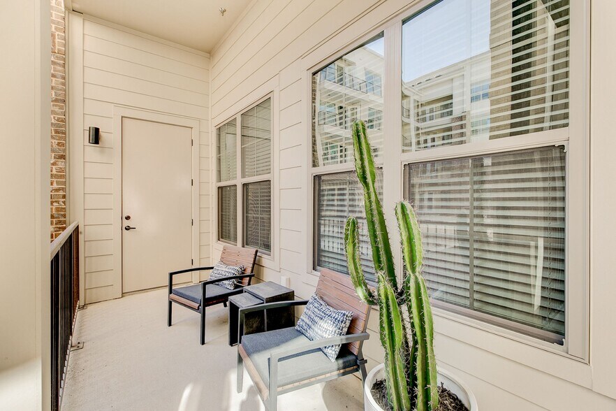 More Photos Of 4150 Belt Line Rd, Addison Apartments For Lease