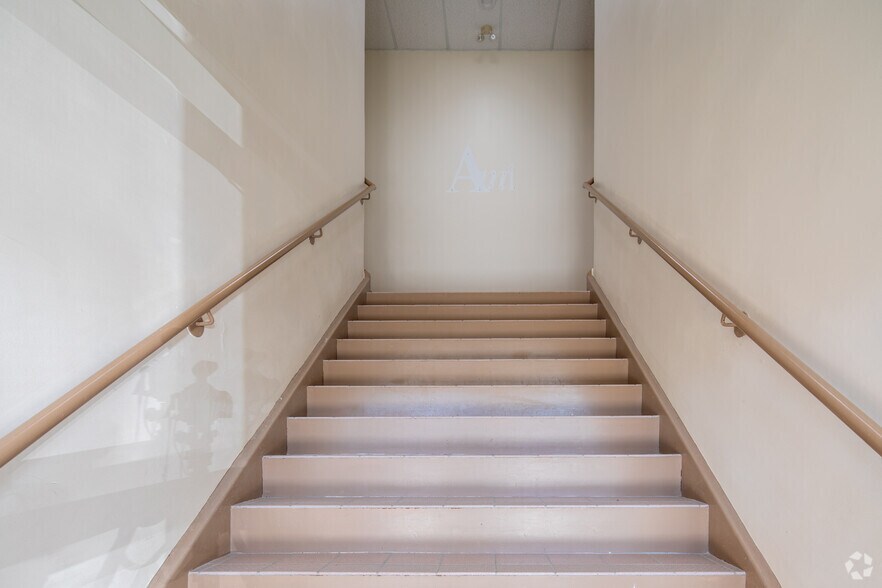 Photo of 2nd Floor Ste 207/208