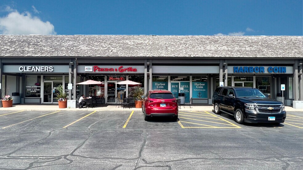 More Photos Of 5250 Grand Ave, Gurnee Freestanding For Lease