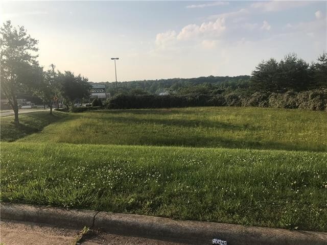 More Photos Of 3100 N Oxford St, Claremont Land For Sale