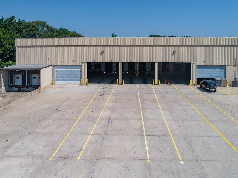 More Photos Of 1924 County Rd 3000 N, Rantoul Warehouse For Lease