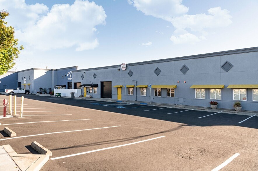 More Photos Of 2483-2495 Washington Ave, San Leandro Light Manufacturing For Lease