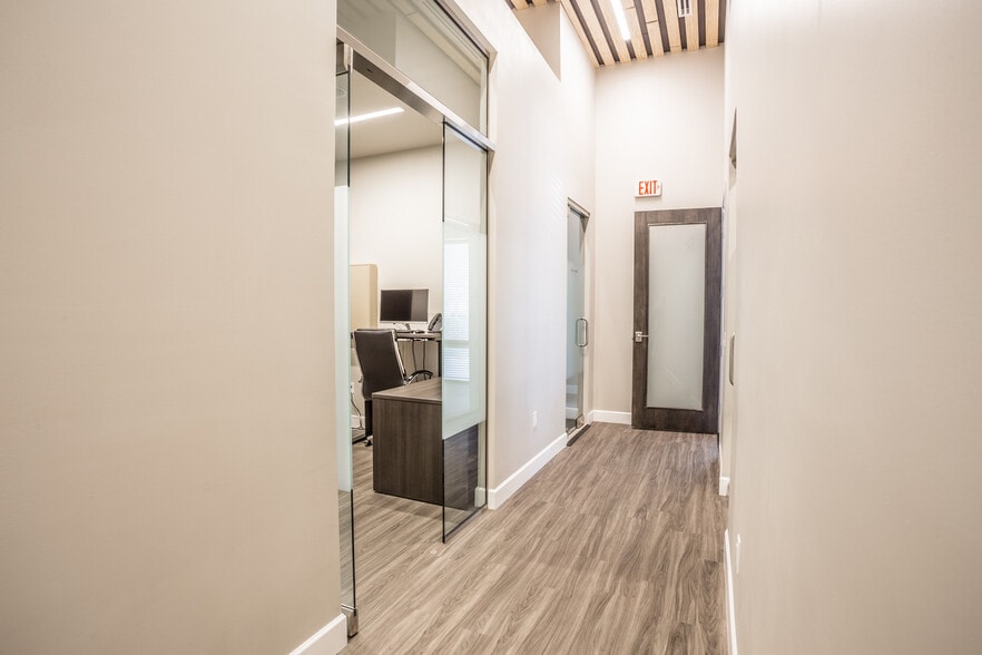 More Photos Of 1324 N Farrell Ct, Gilbert Warehouse For Sale