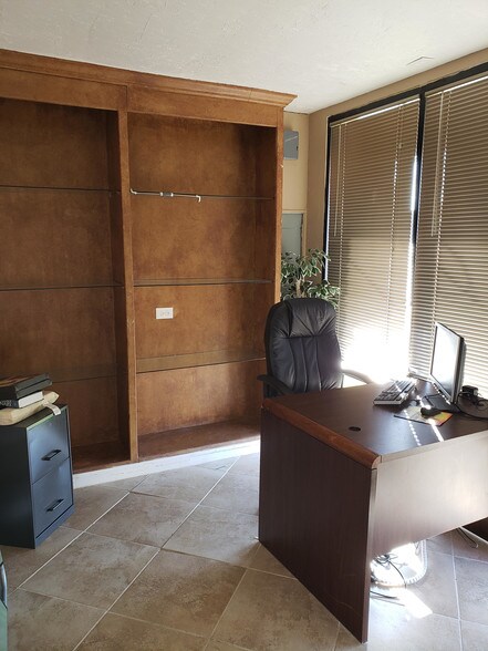 More Photos Of 2003 Hwy 90, Missouri City Freestanding For Lease