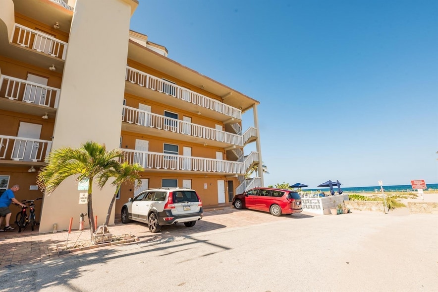 More Photos Of 3401 NE 10th St, Pompano Beach Hotel For Sale