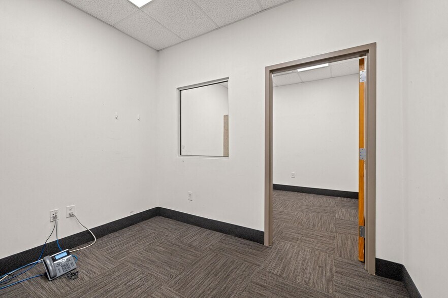 More Photos Of 628 Belmont St, Brockton Freestanding For Lease