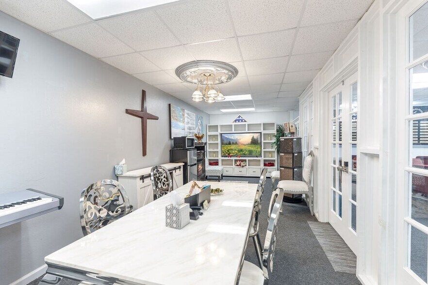 More Photos Of 8166 S US Highway 59, Diboll Religious Facility For Sale