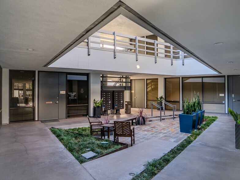 More Photos Of 2062 Business Center Dr, Irvine Unknown For Lease