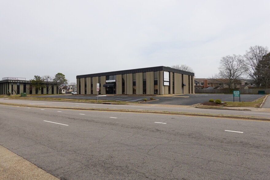 More Photos Of 4190 S Plaza Trl, Virginia Beach Office For Lease