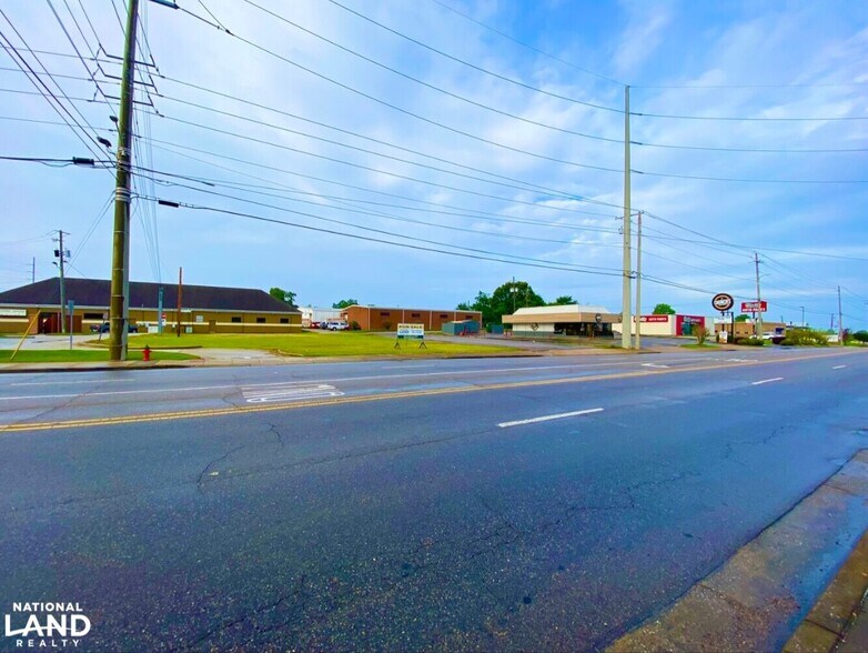 More Photos Of 2523 University E blvd, Tuscaloosa Land For Sale