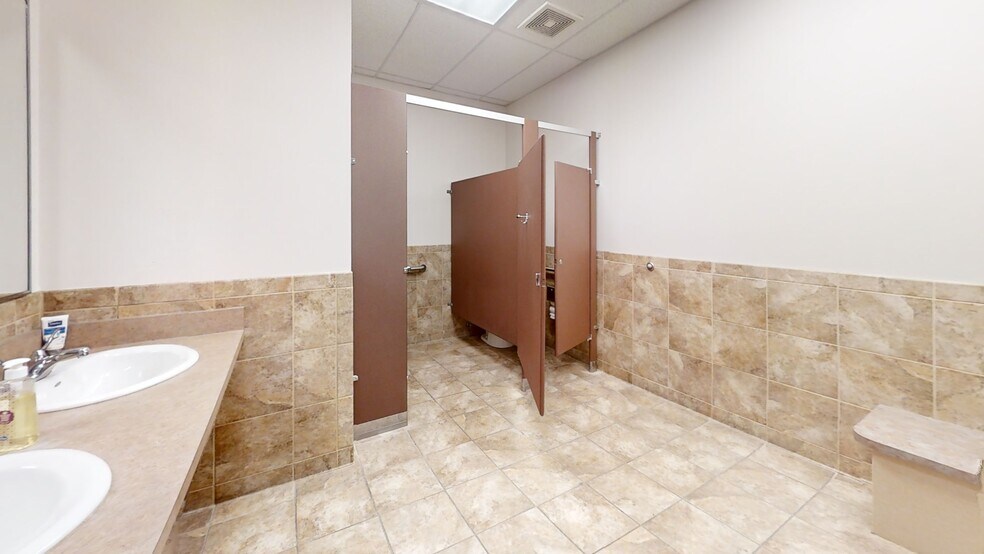 More Photos Of 2794 Indian Ripple Rd, Beavercreek Office For Sale