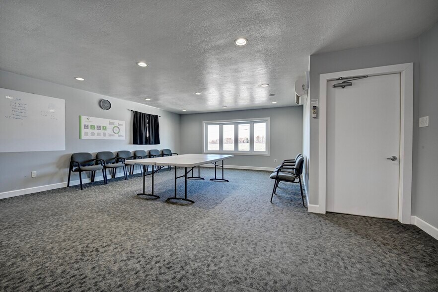 More Photos Of 7500 OH-515, Millersburg Flex For Lease