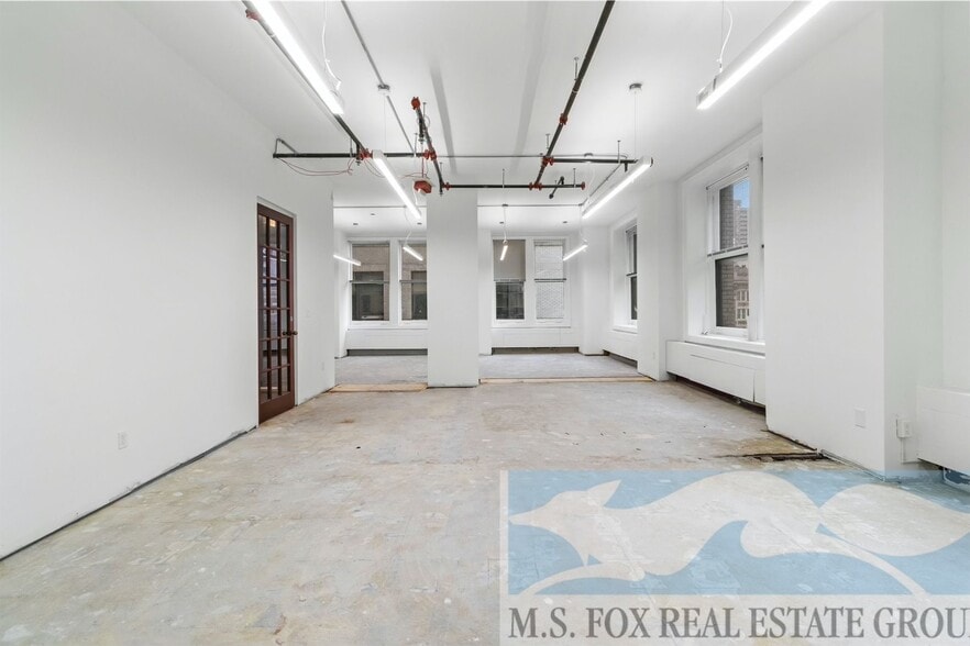 More Photos Of 100 S Broad St, Philadelphia Office For Lease