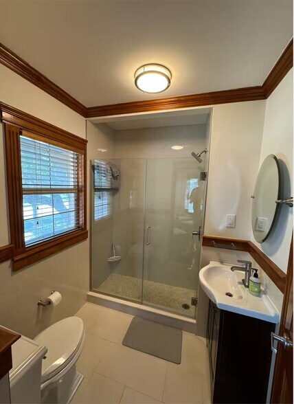 More Photos Of 1732 Manatee Ave, Bradenton Office Residential For Sale