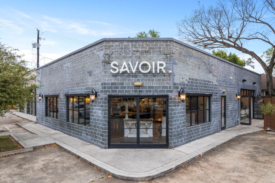 Primary Photo Of 1344 Yale St, Houston Restaurant For Sale