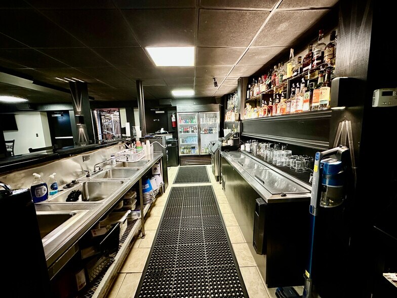 More Photos Of 832 Gallia St, Portsmouth Theater Concert Hall For Sale