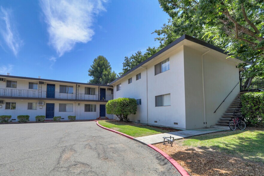 More Photos Of 750 B St, Davis Apartments For Sale